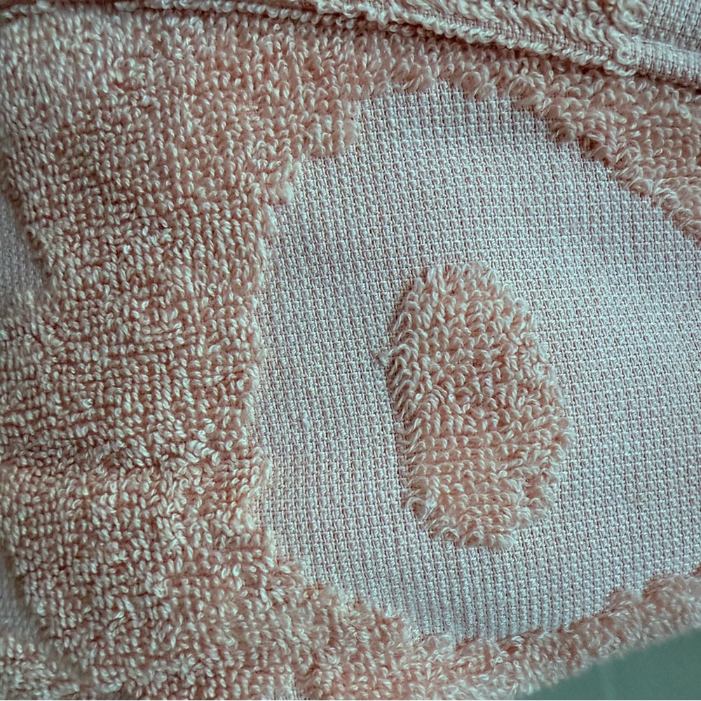 Marimekko Pieni Unikko Powder Pink Textured Bathrobe - Picture 5 of 5